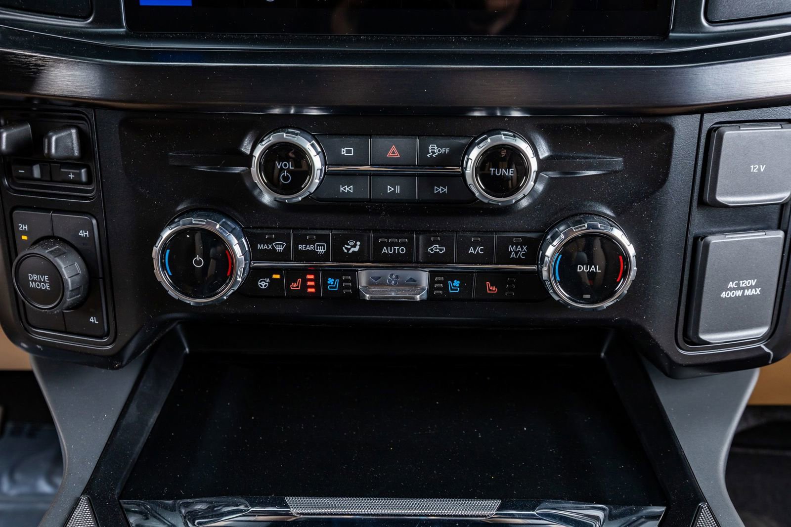 Used 2026 Ford F450 Lariat image 27