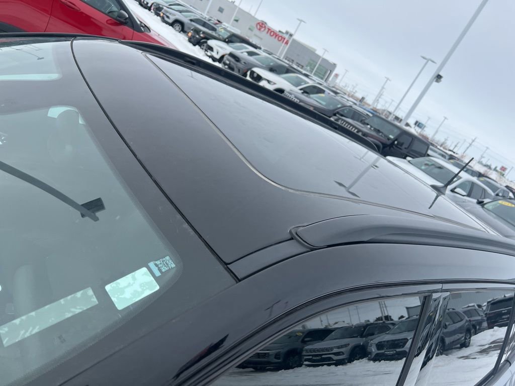 Used 2024 Jeep Compass Latitude w/ Sun and Sound Group image 9