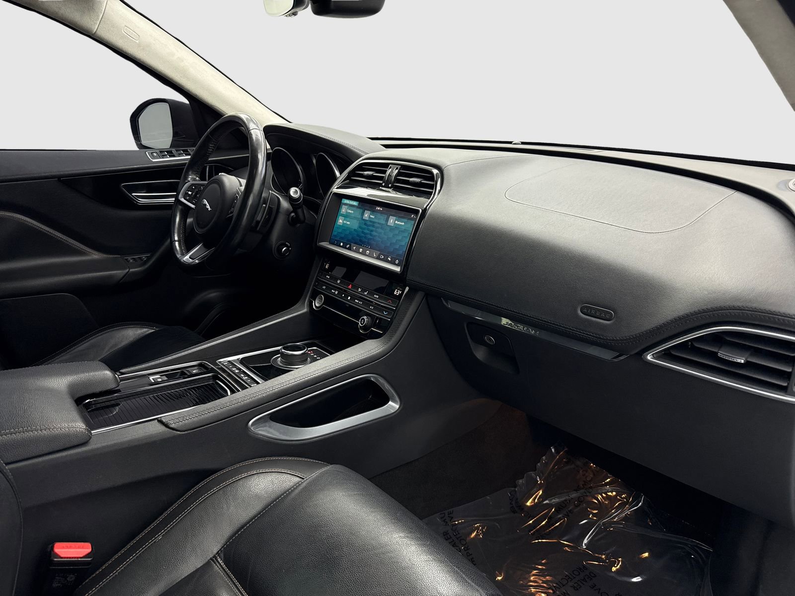 Used 2020 Jaguar F-PACE Prestige image 41