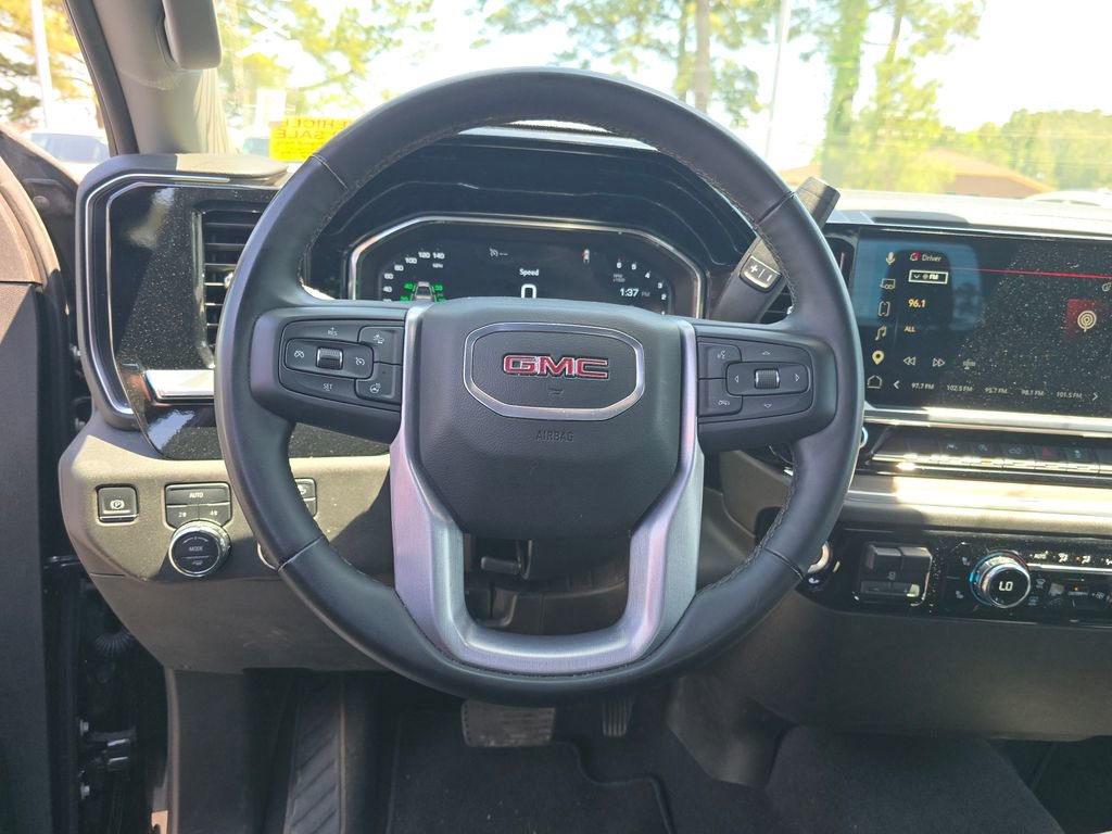 Certified 2025 GMC Sierra 1500 SLT AWD/4WD image 15