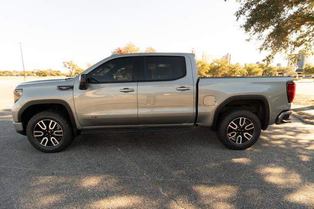 Used 2024 GMC Sierra 1500 AT4 w/ Technology Package image 6