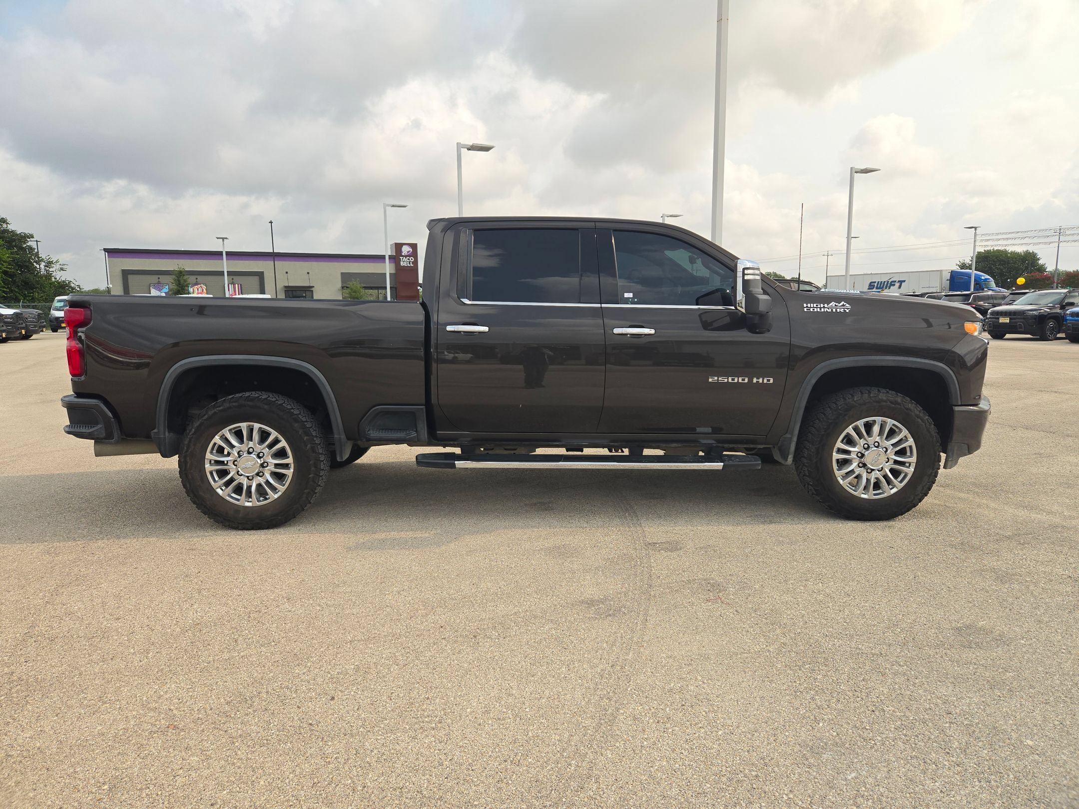Used 2020 Chevrolet Silverado 2500 High Country w/ Z71 Off-Road Package AWD/4WD image 2