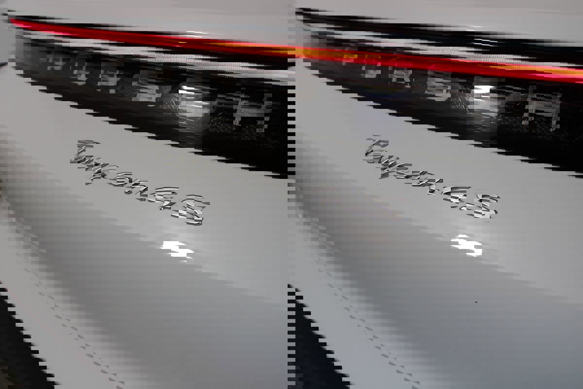 Used 2020 Porsche Taycan 4S image 55