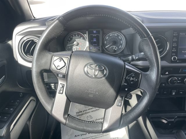 Used 2022 Toyota Tacoma TRD Off-Road w/ Technology Package AWD/4WD image 25