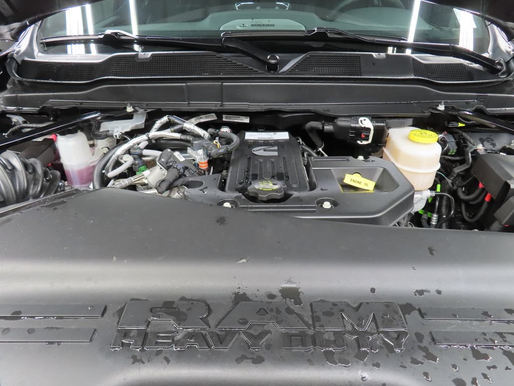 Used 2026 RAM 2500 Laramie AWD/4WD image 33