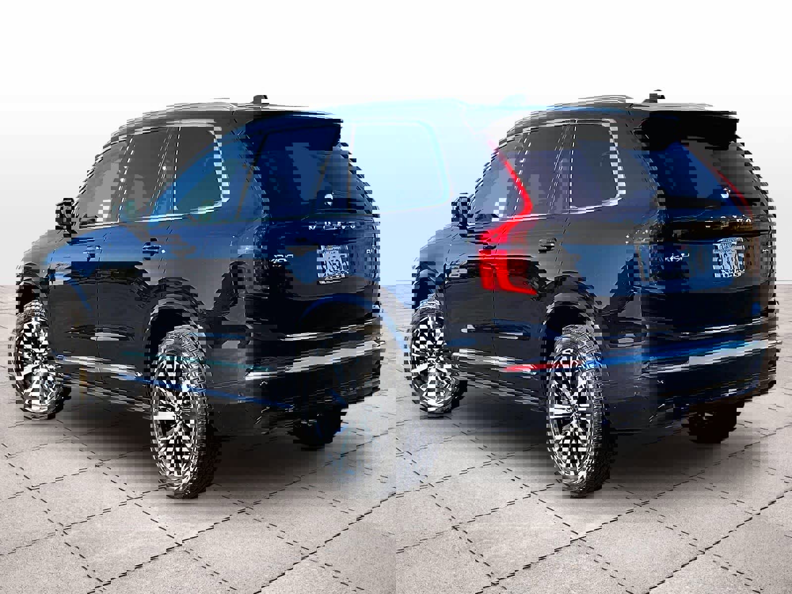 Used 2025 Volvo XC90 B5 Core w/ Protection Package Premier image 15