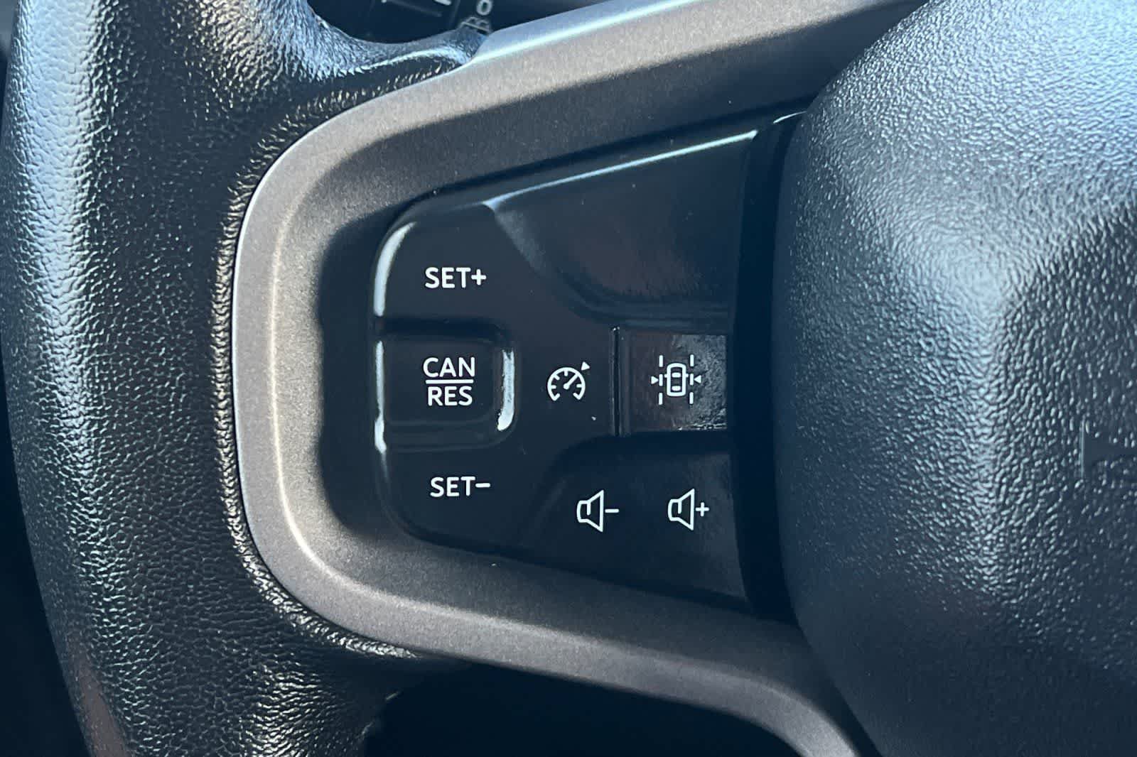 Used 2025 Ford Bronco Badlands AWD/4WD image 31