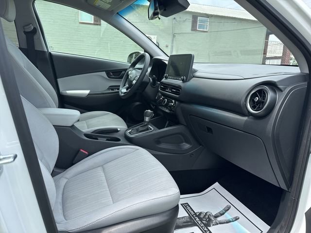 Used 2023 Hyundai Kona SEL FWD image 9