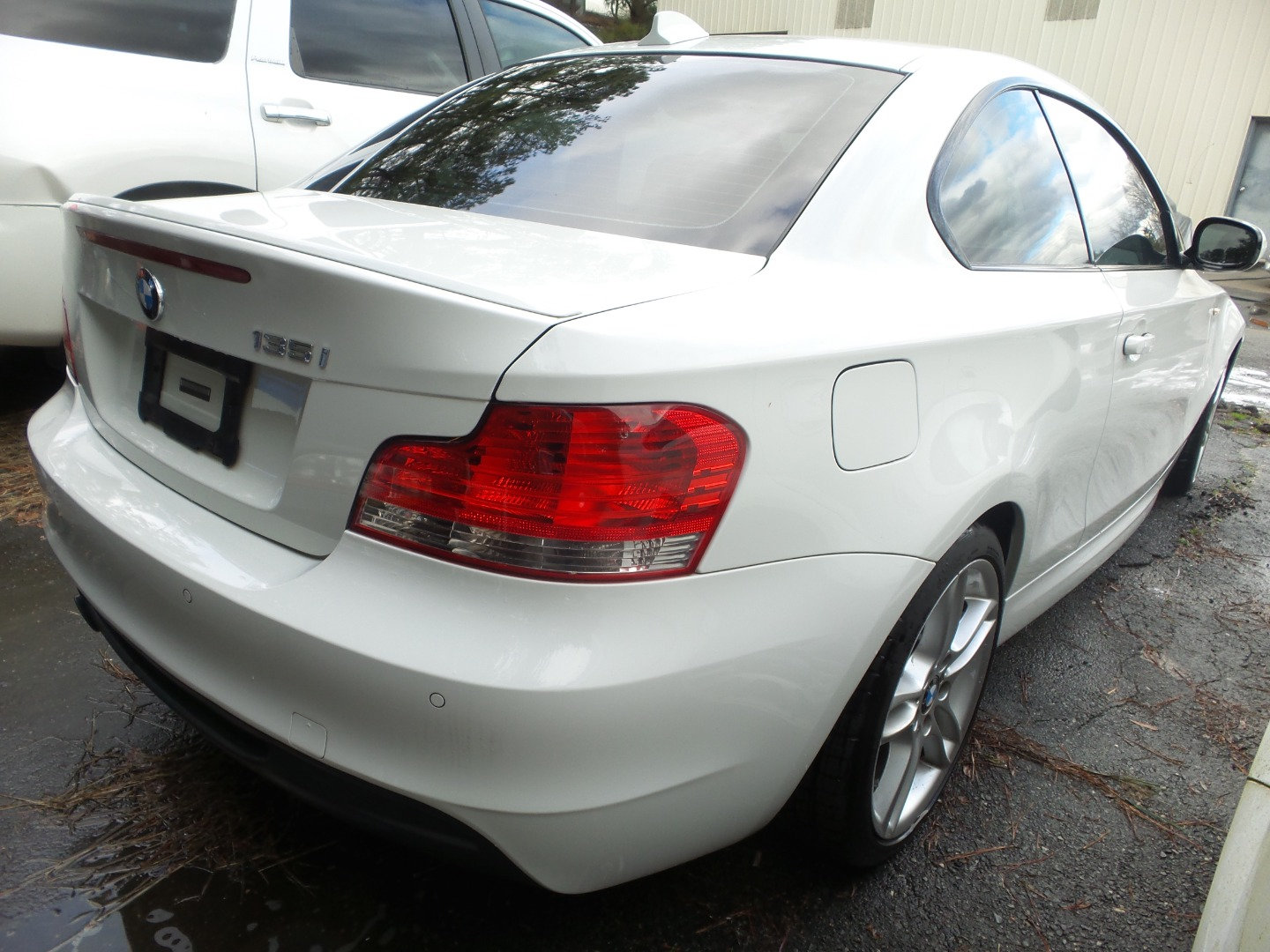 Used 2011 BMW 135i Coupe RWD image 11