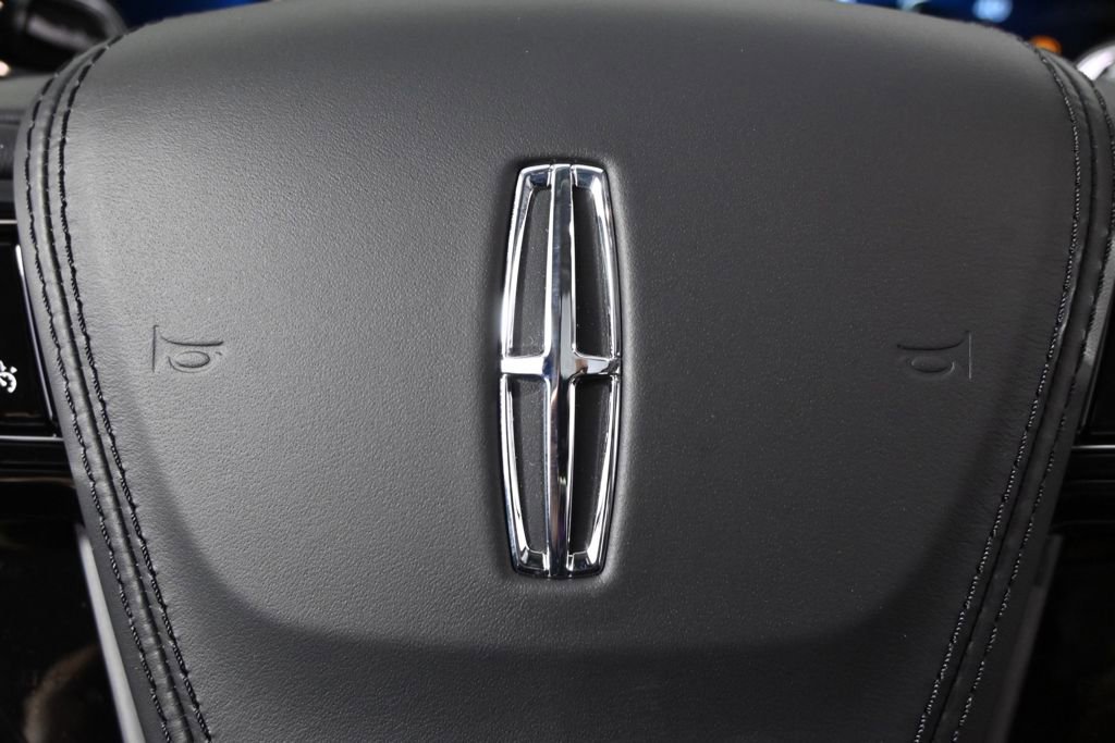 New 2026 Lincoln Aviator AWD image 36