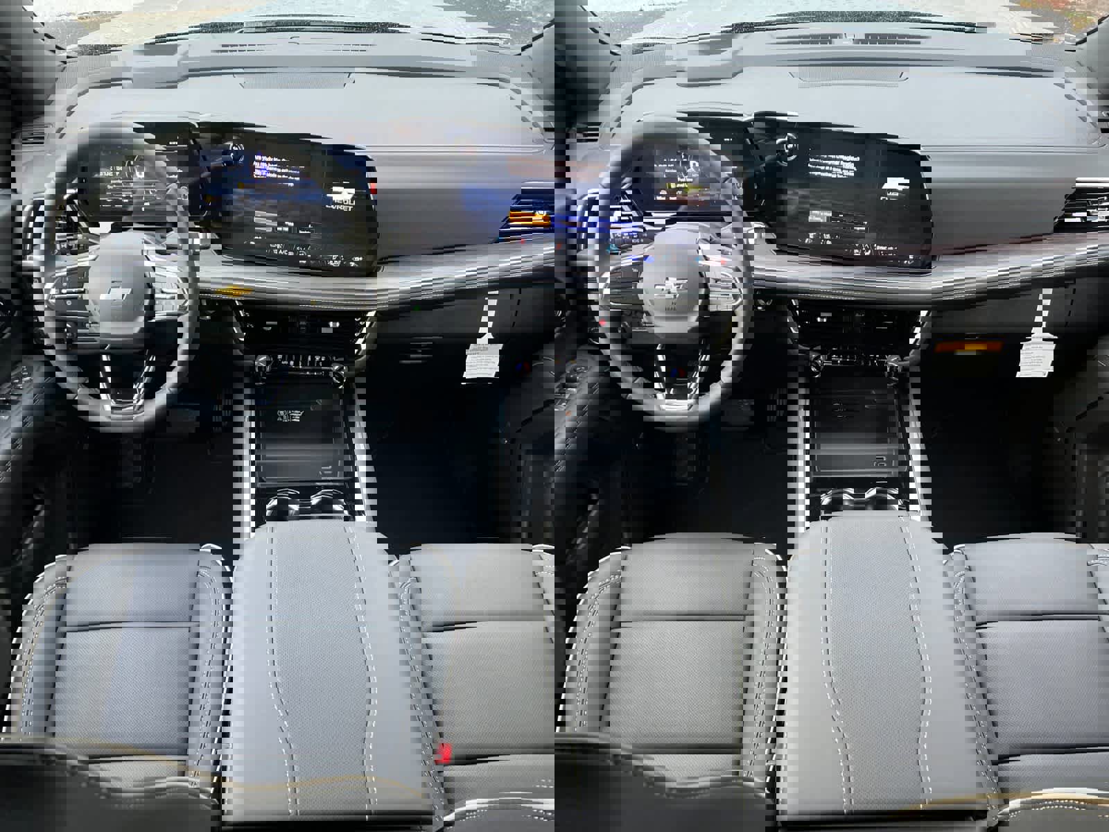 New 2026 Chevrolet Suburban Premier image 3