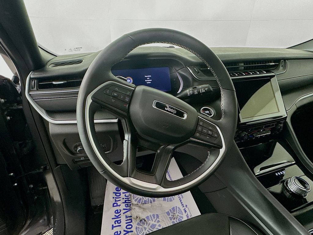Certified 2024 Jeep Grand Cherokee Altitude image 19