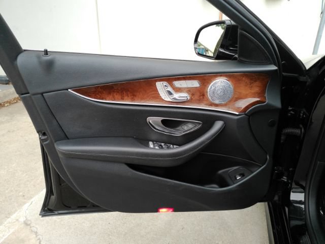 Used 2017 Mercedes-Benz E 300 4MATIC image 15