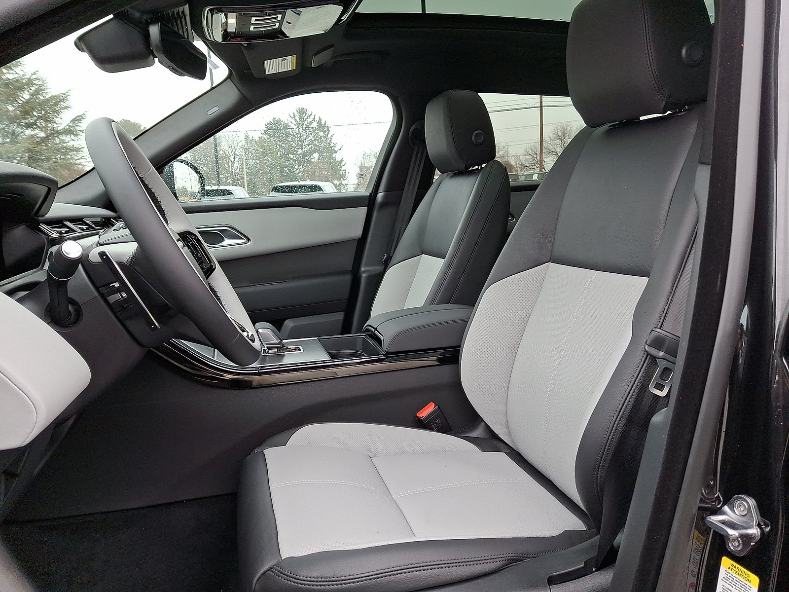 New 2026 Land Rover Range Rover Velar S image 3