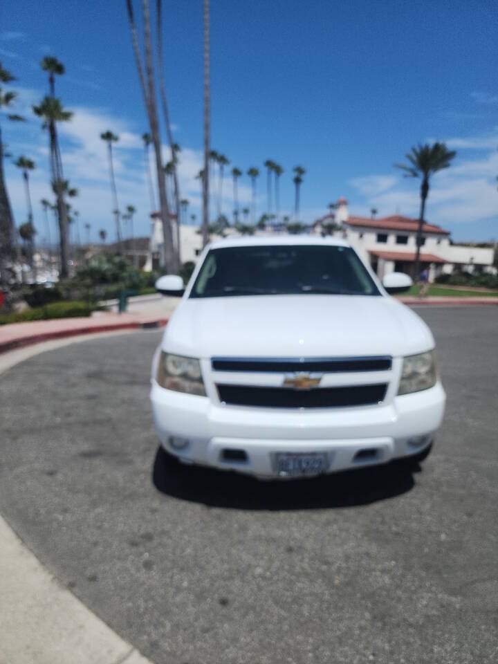 Used 2007 Chevrolet Tahoe LT w/ LT Preferred Equipment Group AWD/4WD image 3