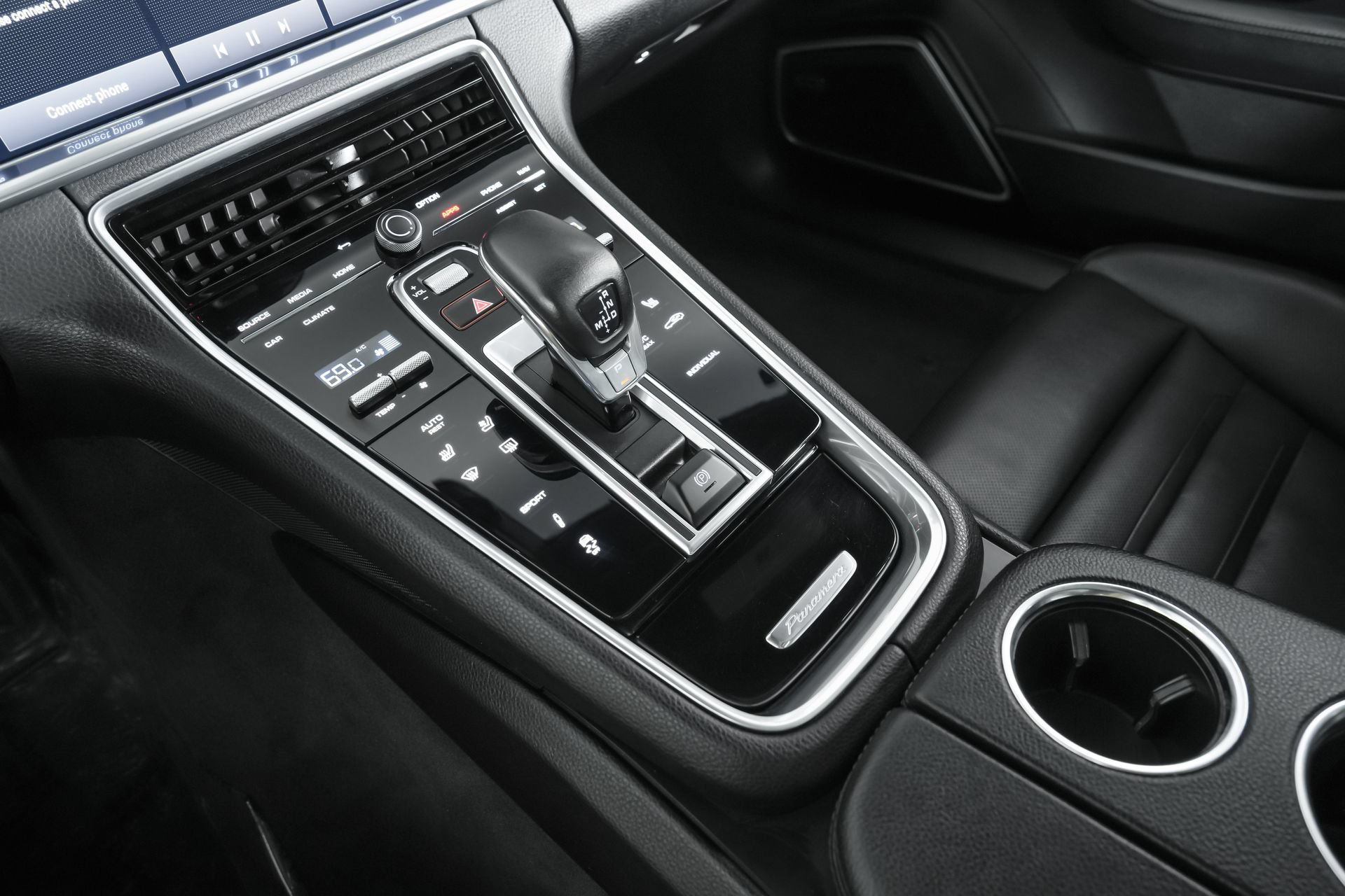 Used 2023 Porsche Panamera Platinum Edition RWD image 31