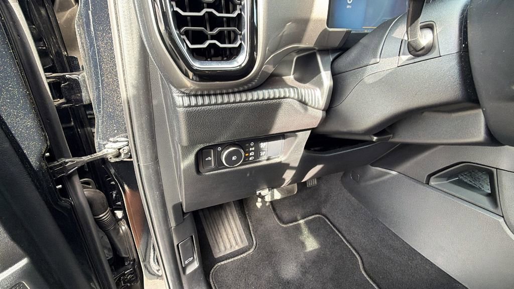 Used 2024 Ford Ranger XLT w/ FX4 Off-Road Package AWD/4WD image 31