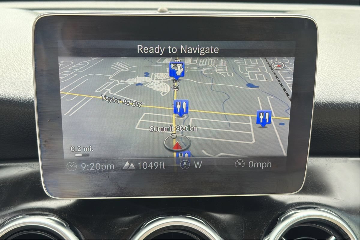 Used 2020 Mercedes-Benz GLA 250 w/ Convenience Package image 32