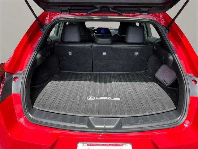 Certified 2024 Lexus UX 250h F Sport FWD image 18