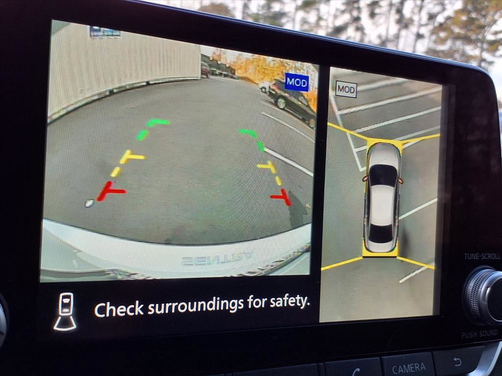 Used 2024 Nissan Sentra SR w/ SR Premium Package image 18