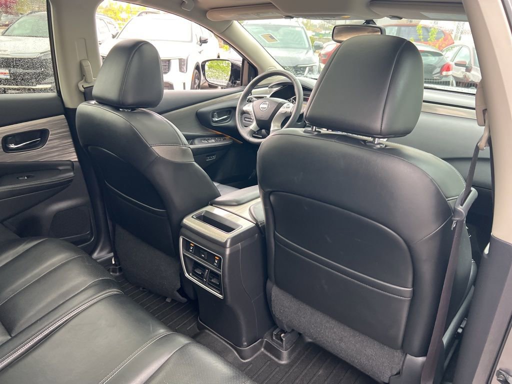 Used 2015 Nissan Murano Platinum w/ Platinum Technology Package AWD/4WD image 16