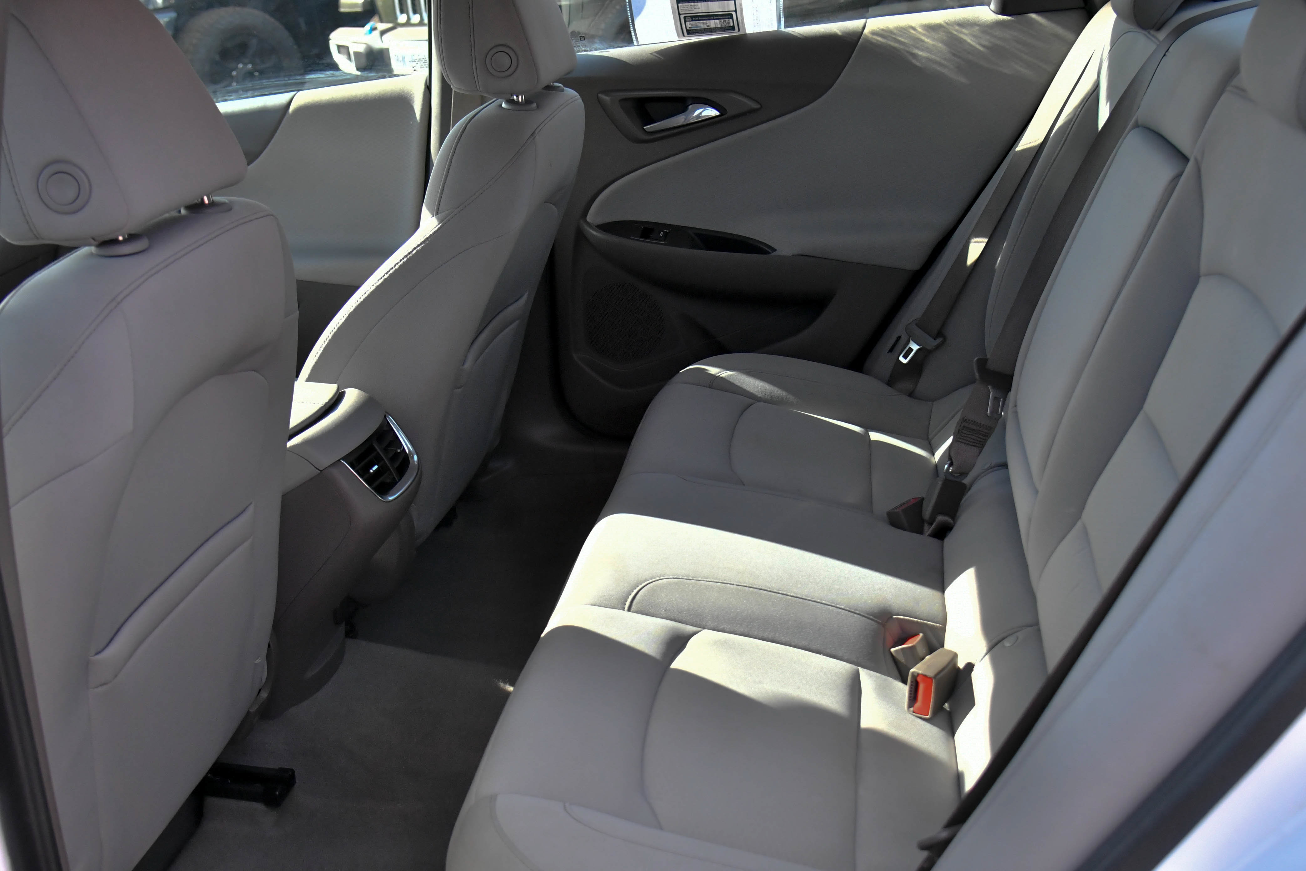 Used 2022 Chevrolet Malibu LT FWD image 33