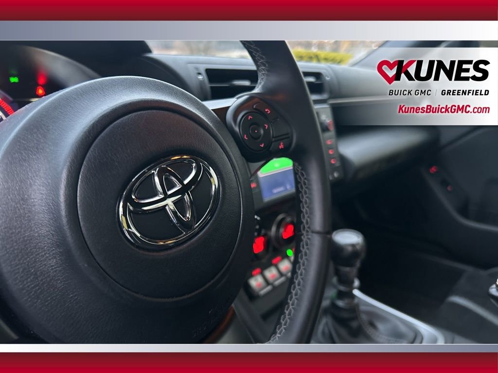 Used 2023 Toyota GR86 Premium image 17