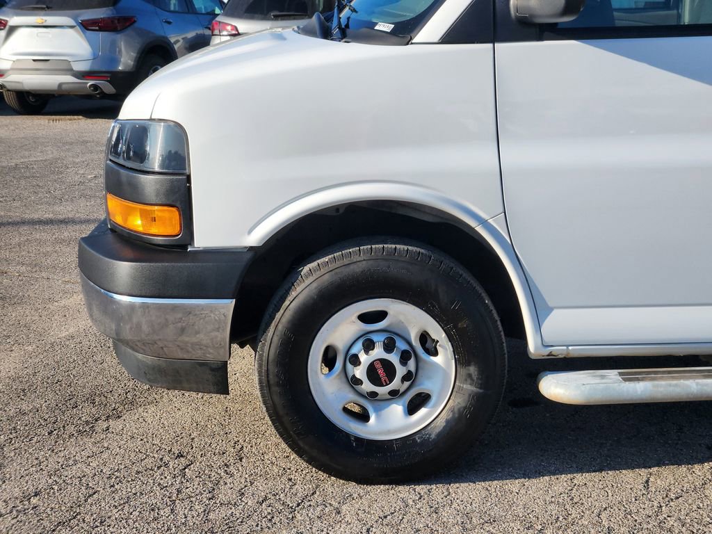 Used 2024 GMC Savana 2500 w/ Driver Convenience Package image 8