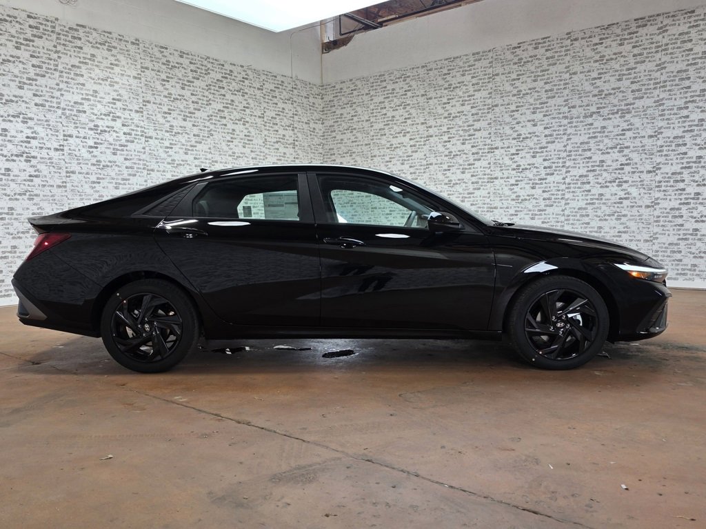 New 2026 Hyundai Elantra Sport w/ Cargo Package image 10