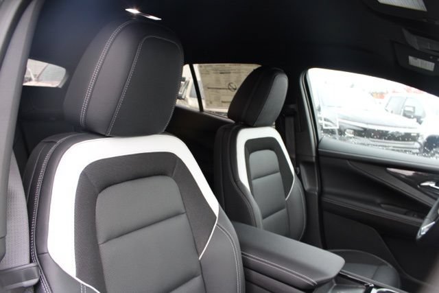 New 2024 Chevrolet Blazer EV LT AWD/4WD image 38