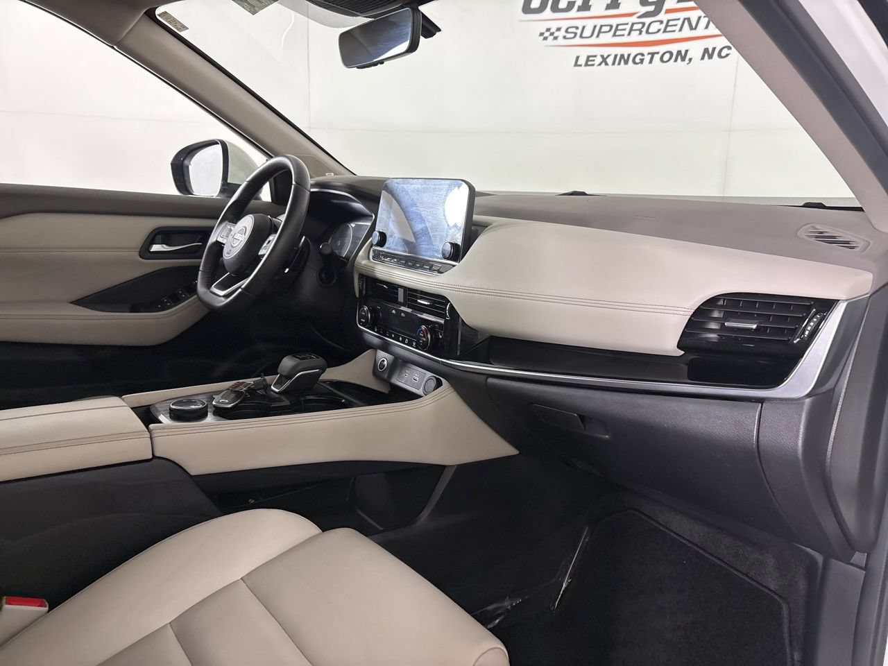 Used 2023 Nissan Rogue SL w/ SL Premium Package AWD/4WD image 28