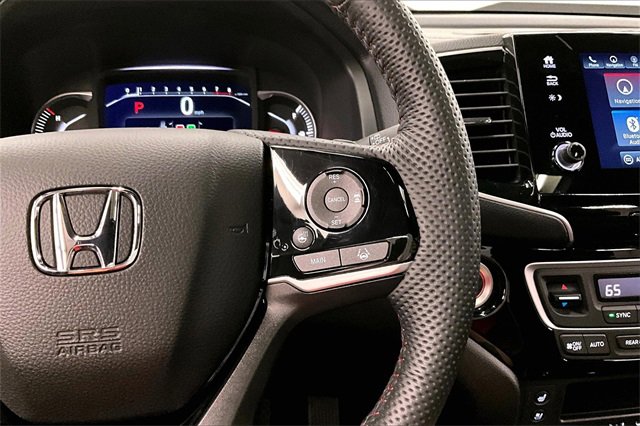 Used 2025 Honda Passport Black Edition image 24