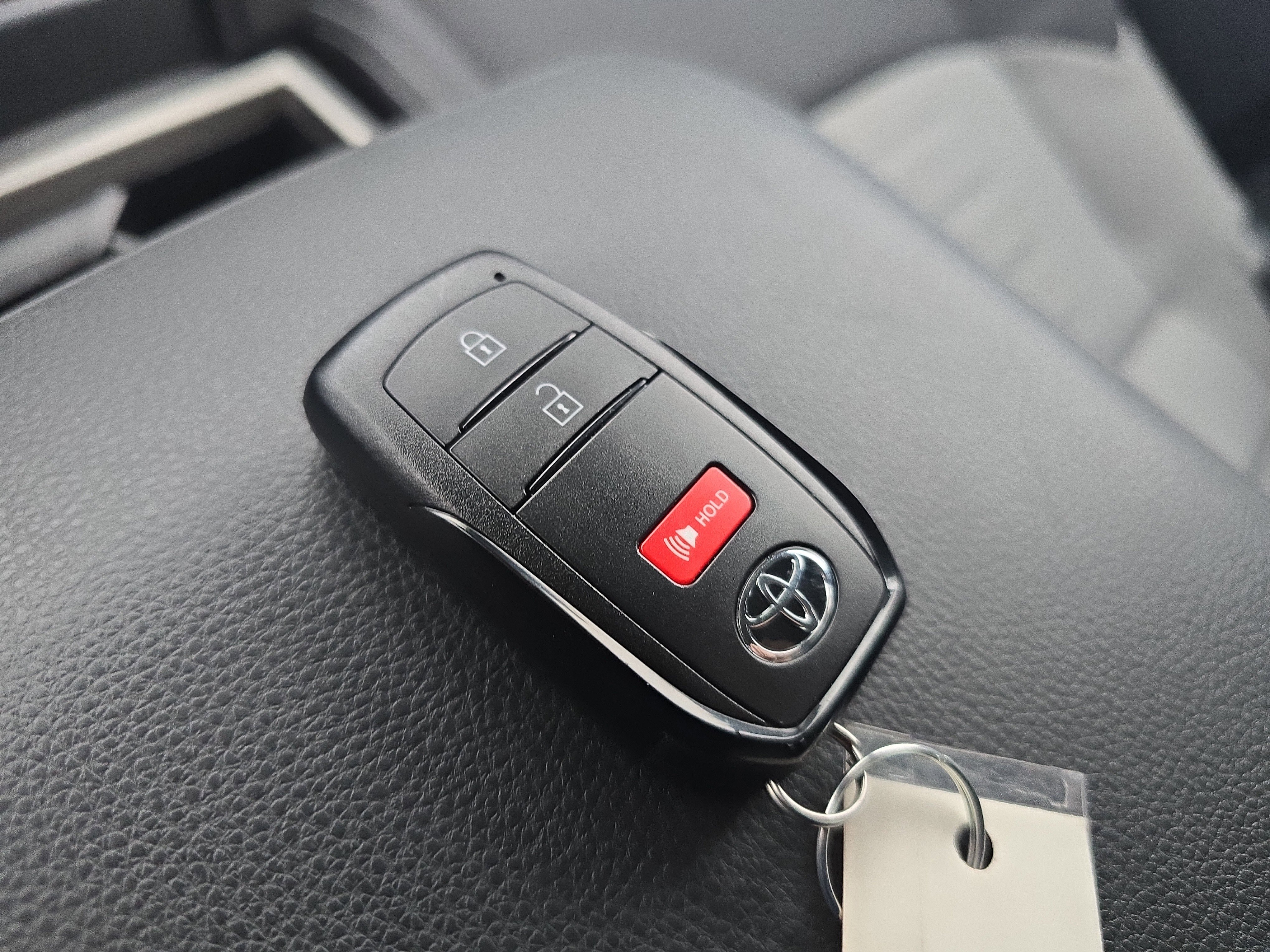 Used 2025 Toyota Tacoma TRD Sport image 33