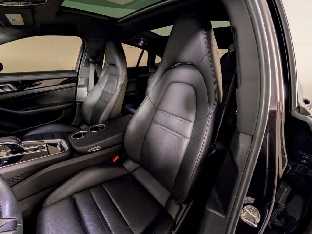 Used 2021 Porsche Panamera RWD image 5