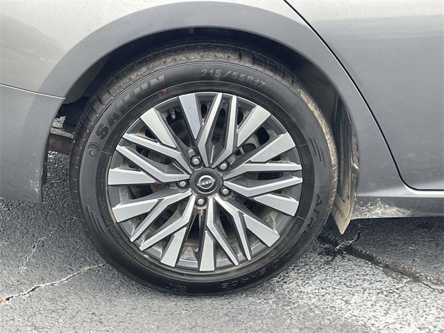 Used 2024 Nissan Altima 2.5 SV image 7