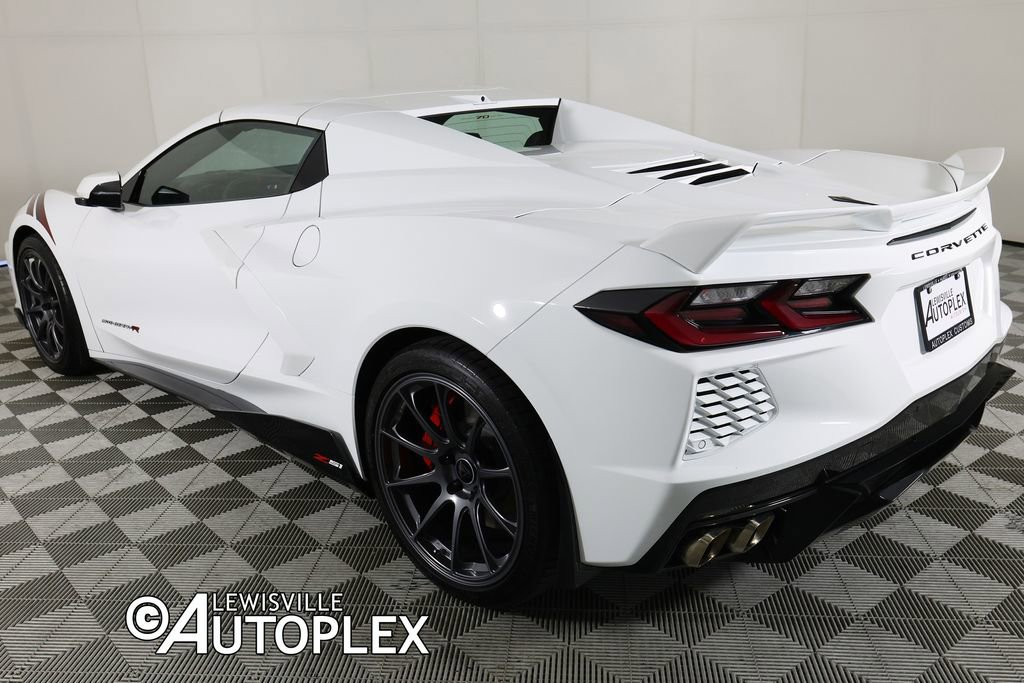 Used 2023 Chevrolet Corvette Stingray Premium Conv w/ Z51 Performance Package RWD image 8