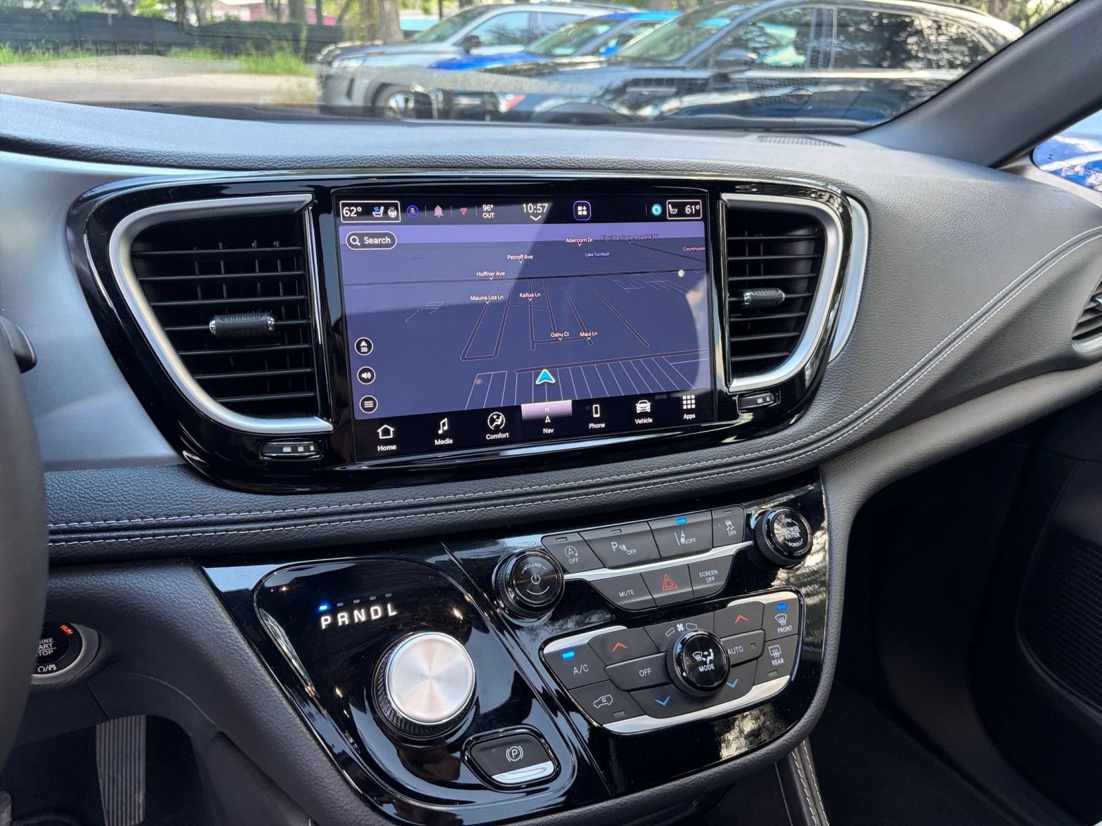 Used 2025 Chrysler Pacifica Limited FWD image 20