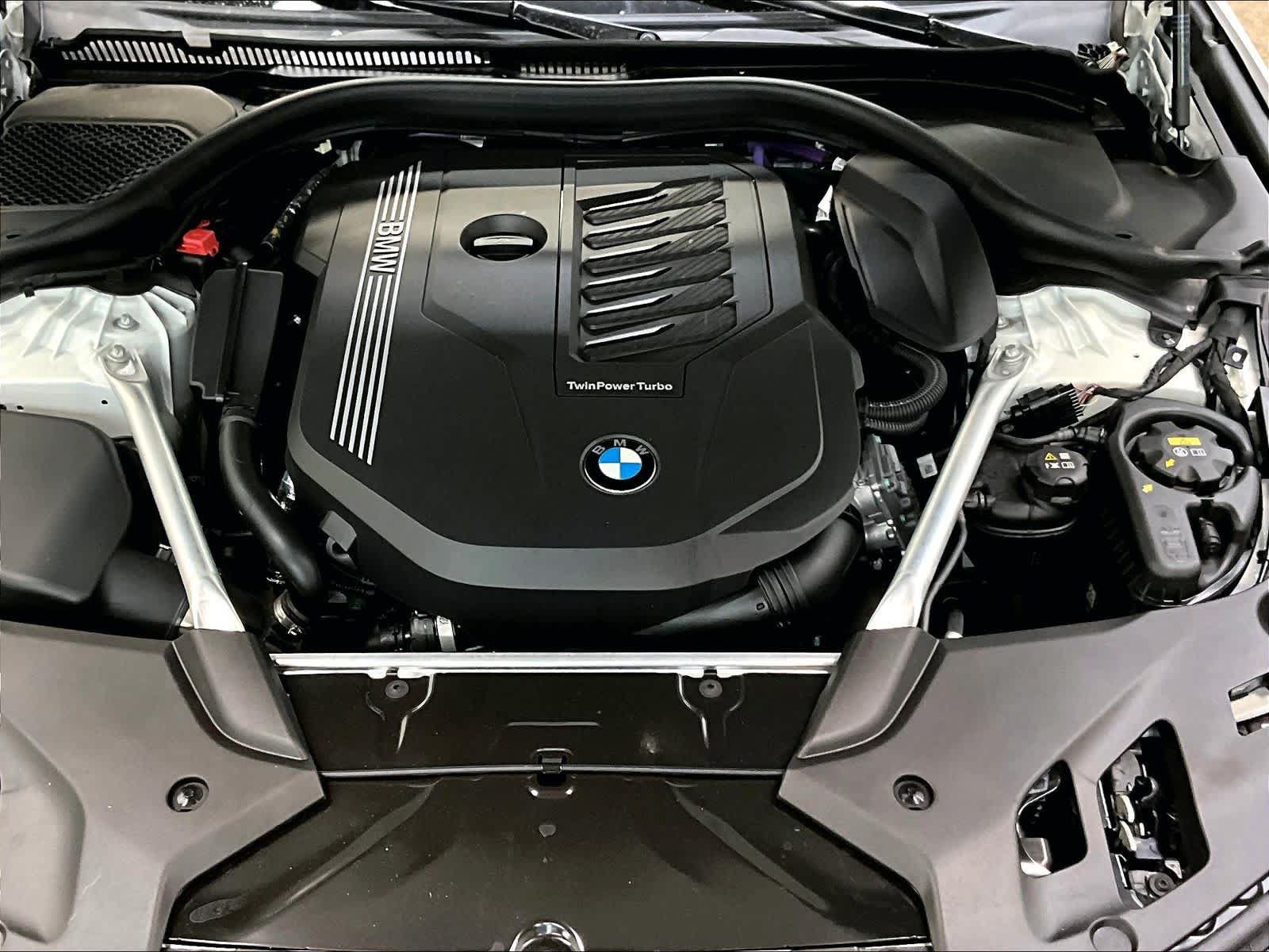 Used 2023 BMW 540i w/ M Sport Package RWD image 13