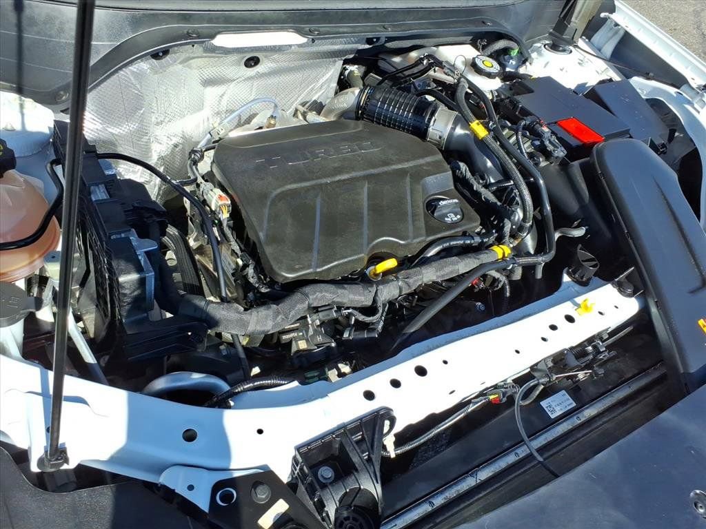 Used 2024 Chevrolet Trax RS w/ Driver Confidence Package image 35