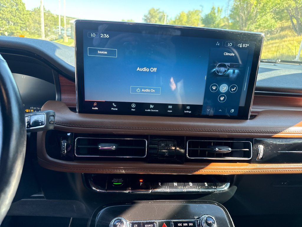 Certified 2022 Lincoln Nautilus Reserve w/ Luxury Package AWD/4WD image 18