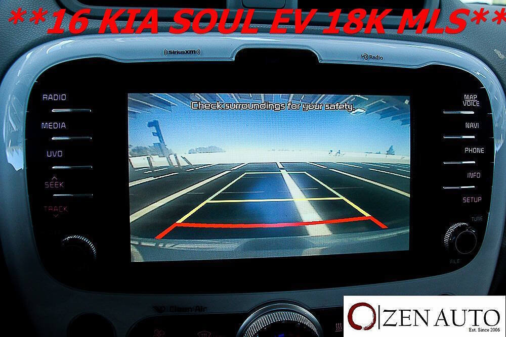 Used 2016 Kia Soul EV FWD image 17