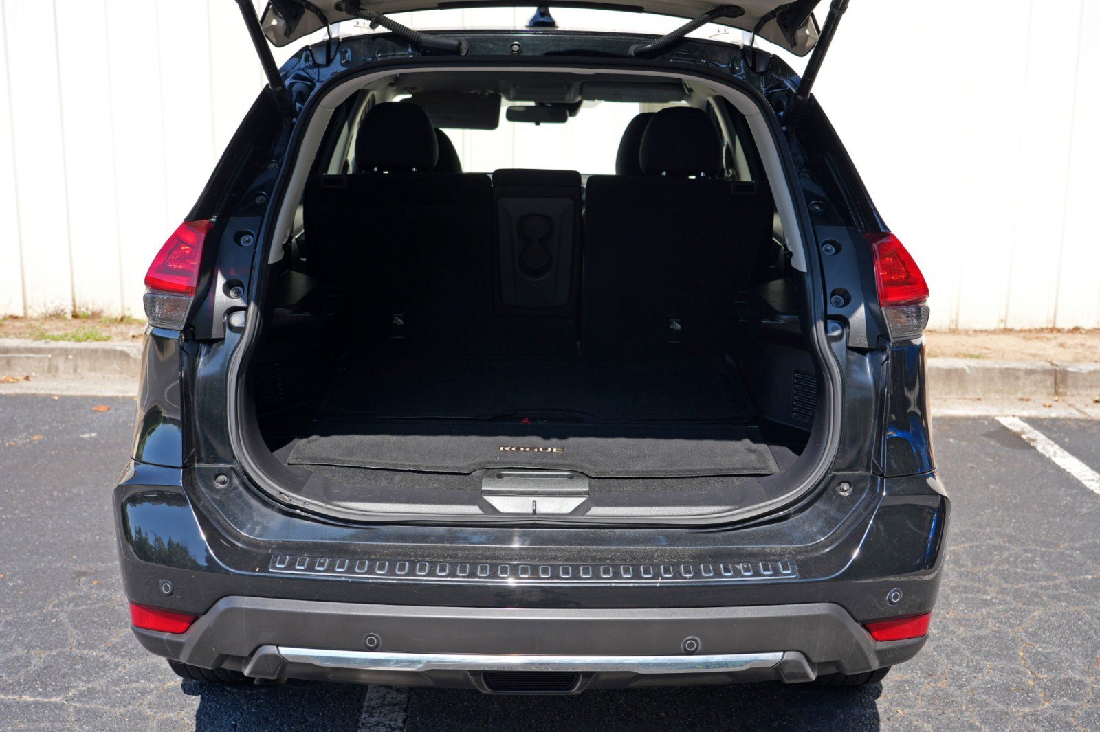 Used 2019 Nissan Rogue SV FWD image 9