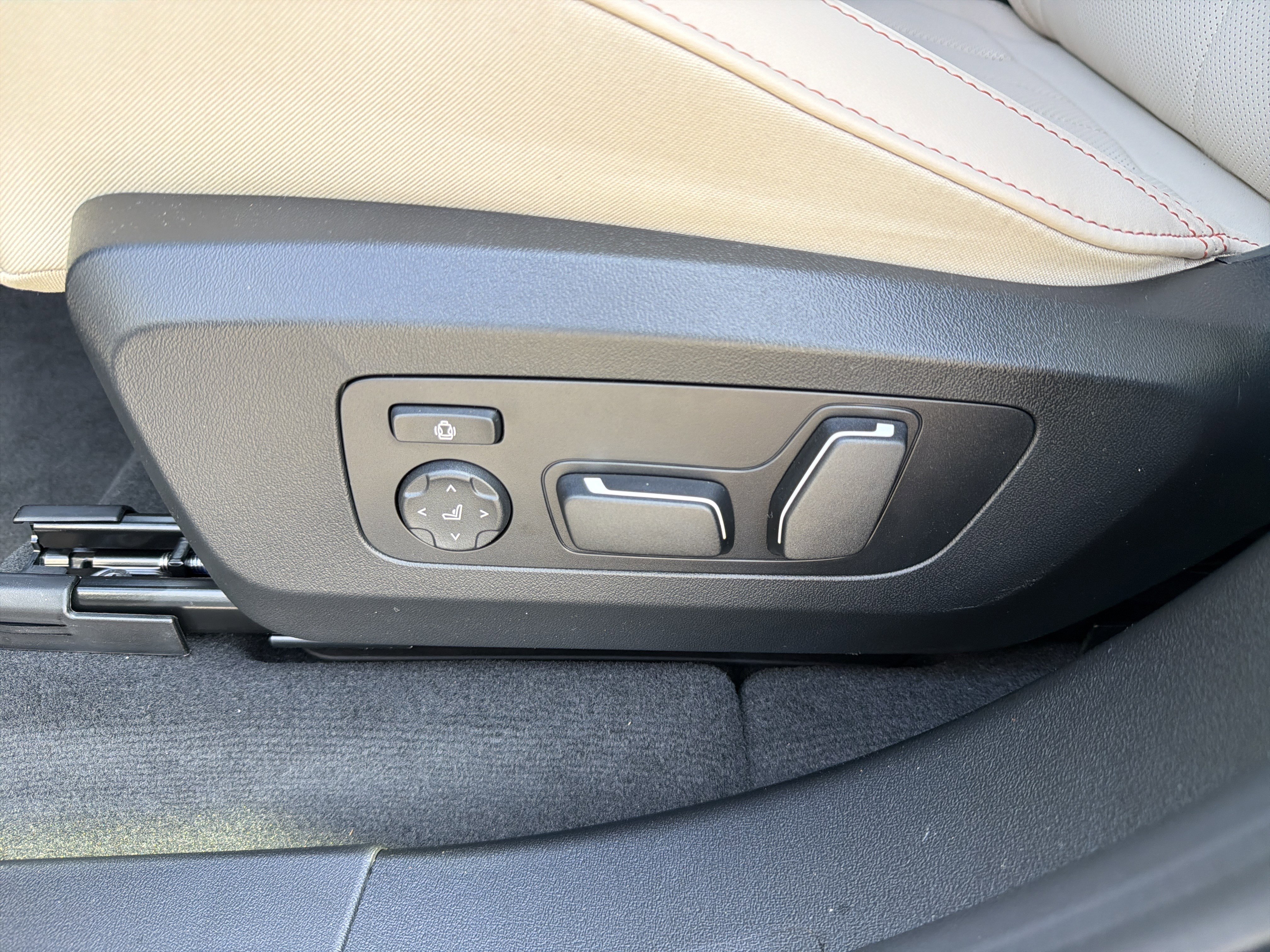 New 2026 BMW X3 xDrive30 w/ Convenience Package image 17