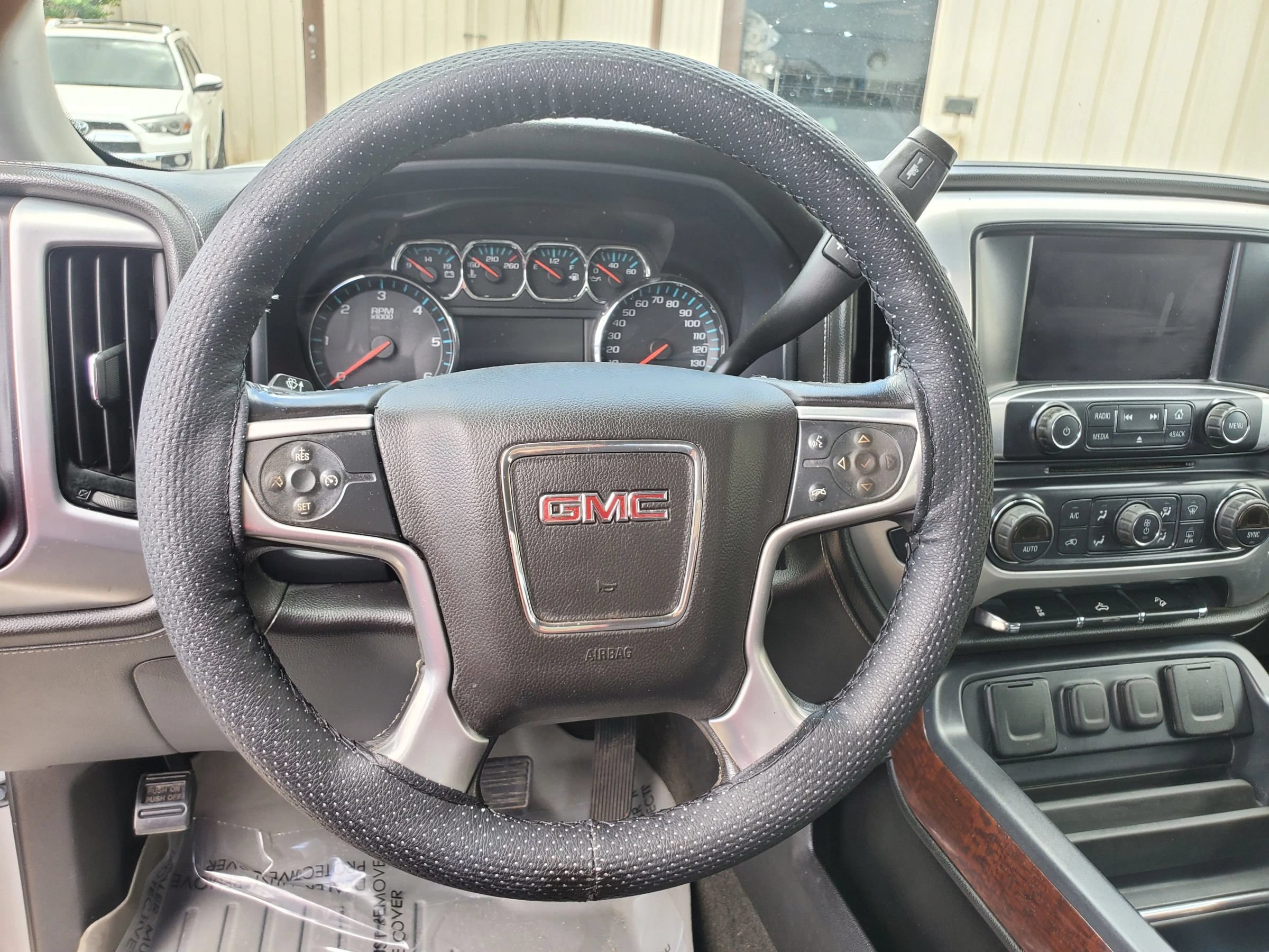 Used 2017 GMC Sierra 1500 SLE w/ SLE Value Package AWD/4WD image 44