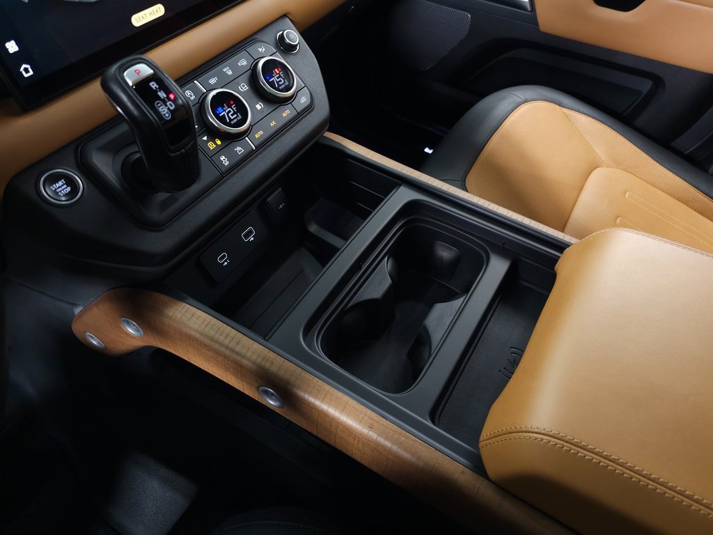 Used 2022 Land Rover Defender 110 X image 33