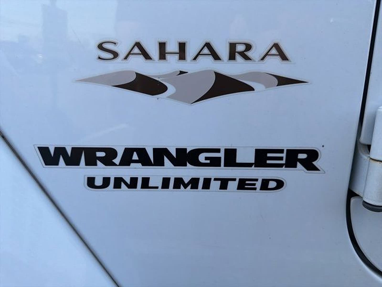 Used 2017 Jeep Wrangler Unlimited Sahara w/ Dual Top Group image 2