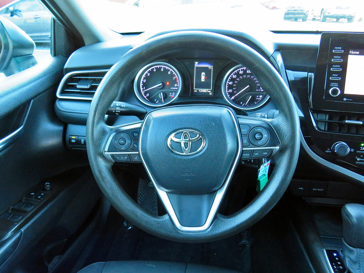 Used 2021 Toyota Camry LE image 18