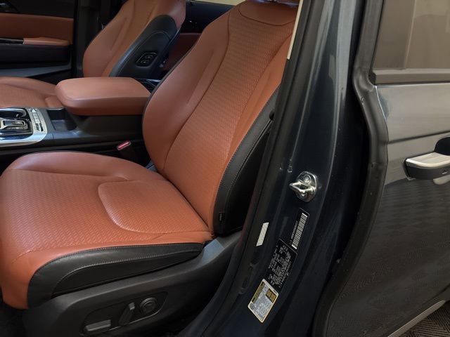 Used 2024 Kia Carnival SX Prestige FWD image 12