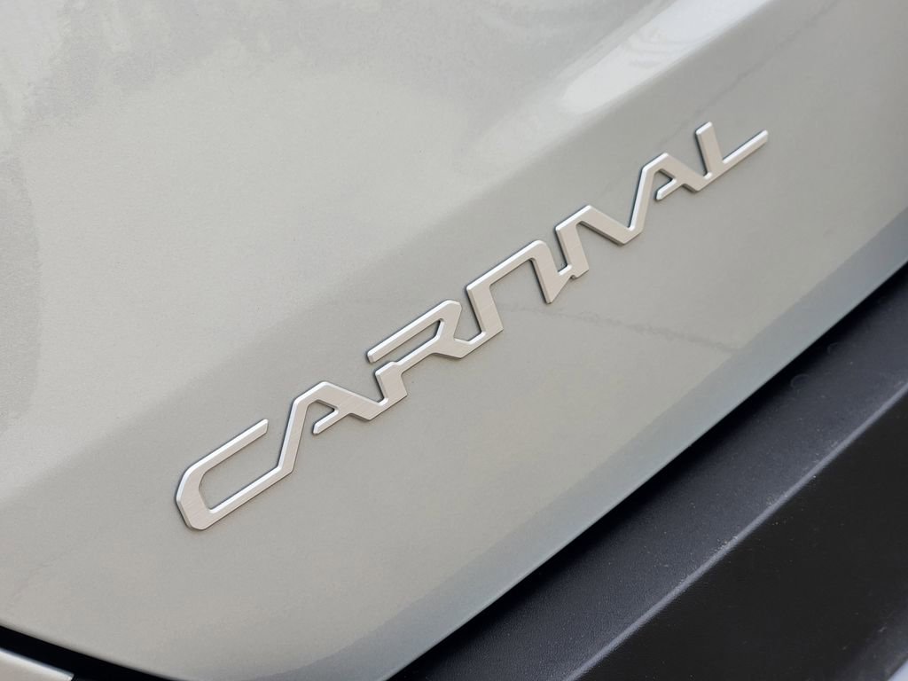 New 2026 Kia Carnival EX FWD image 9