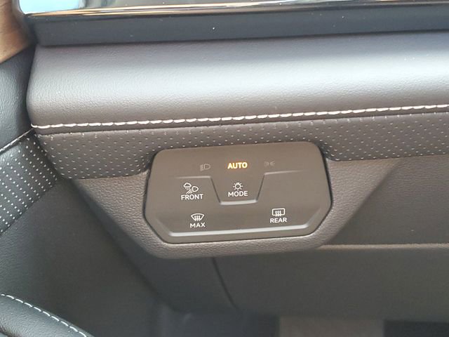 New 2026 Volkswagen Atlas SE image 34